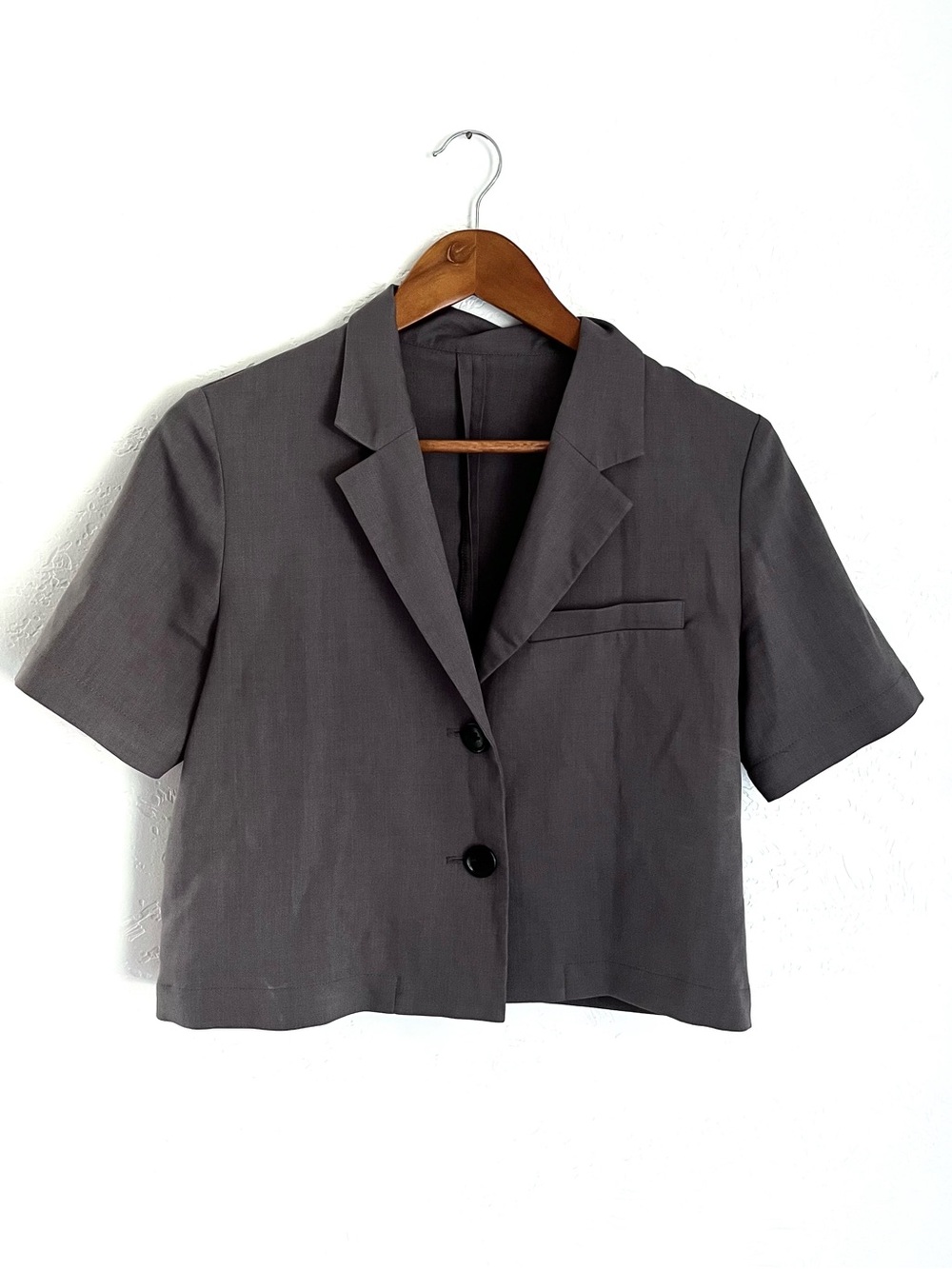 Cropped Short-Sleeve Gray Blazer Jacket